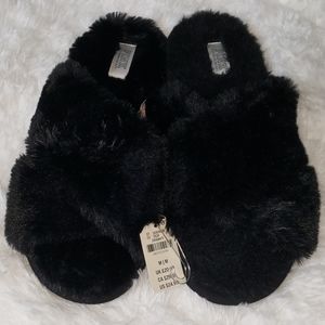Victoria's Secret Pink Fuzzy Crisscross Slippers